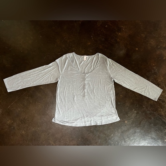 Victoria Secret Gray Henley “Dream” Sleep Shirt, XL - Picture 1 of 8